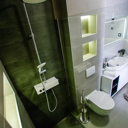 Hiza I アパート ベティナ