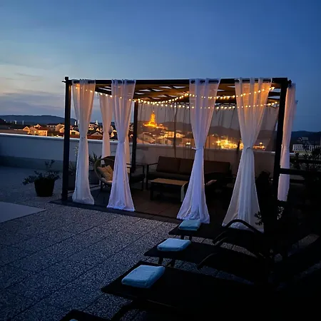 Hiza I * Betina (Sibenik-Knin)