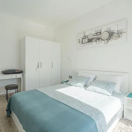 Hiza I アパート ベティナ