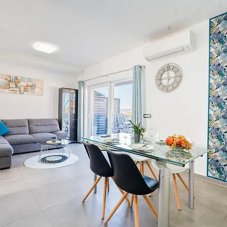 Hiza I アパート *