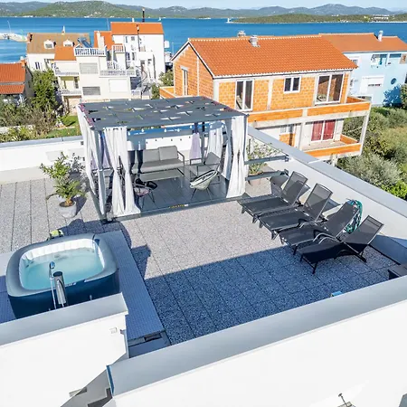 Hiza I アパート ベティナ