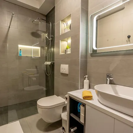 Hiza I Betina (Sibenik-Knin)