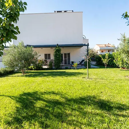 Hiza I Betina (Sibenik-Knin)