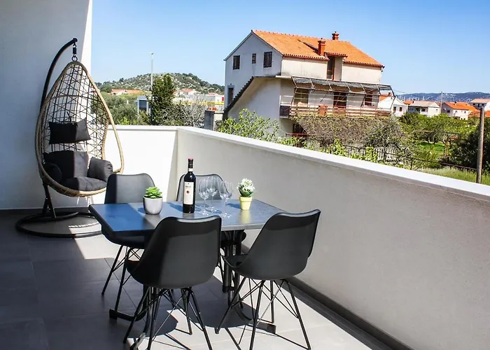 Hiza I * Betina (Sibenik-Knin)