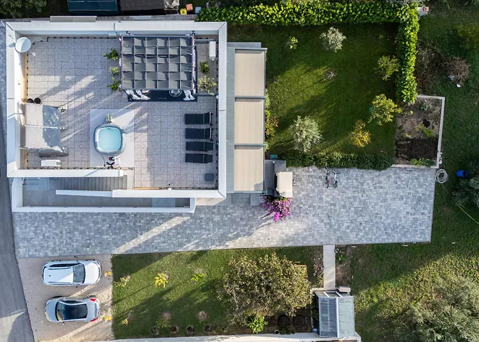 Hiza I Betina (Sibenik-Knin)